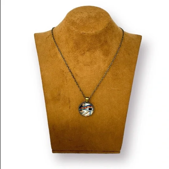 🛍️SALE🛍️ Eye of Horus Pendant Necklace - Picture 4 of 10